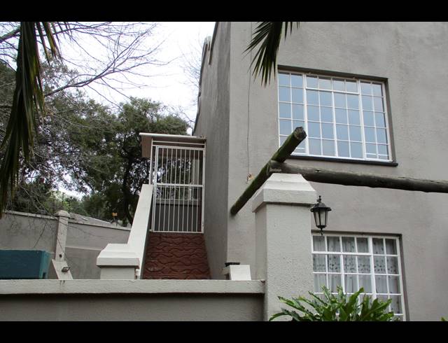 2 BEDROOM APARTMENT FOR SALE IN HELDERKRUIN